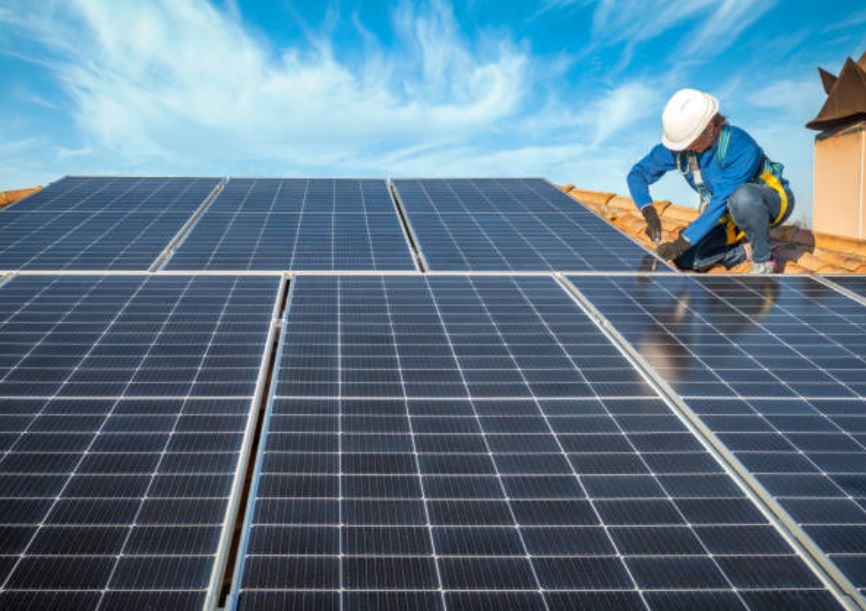Hoe verwijder je zonnepanelen op een veilige manier?